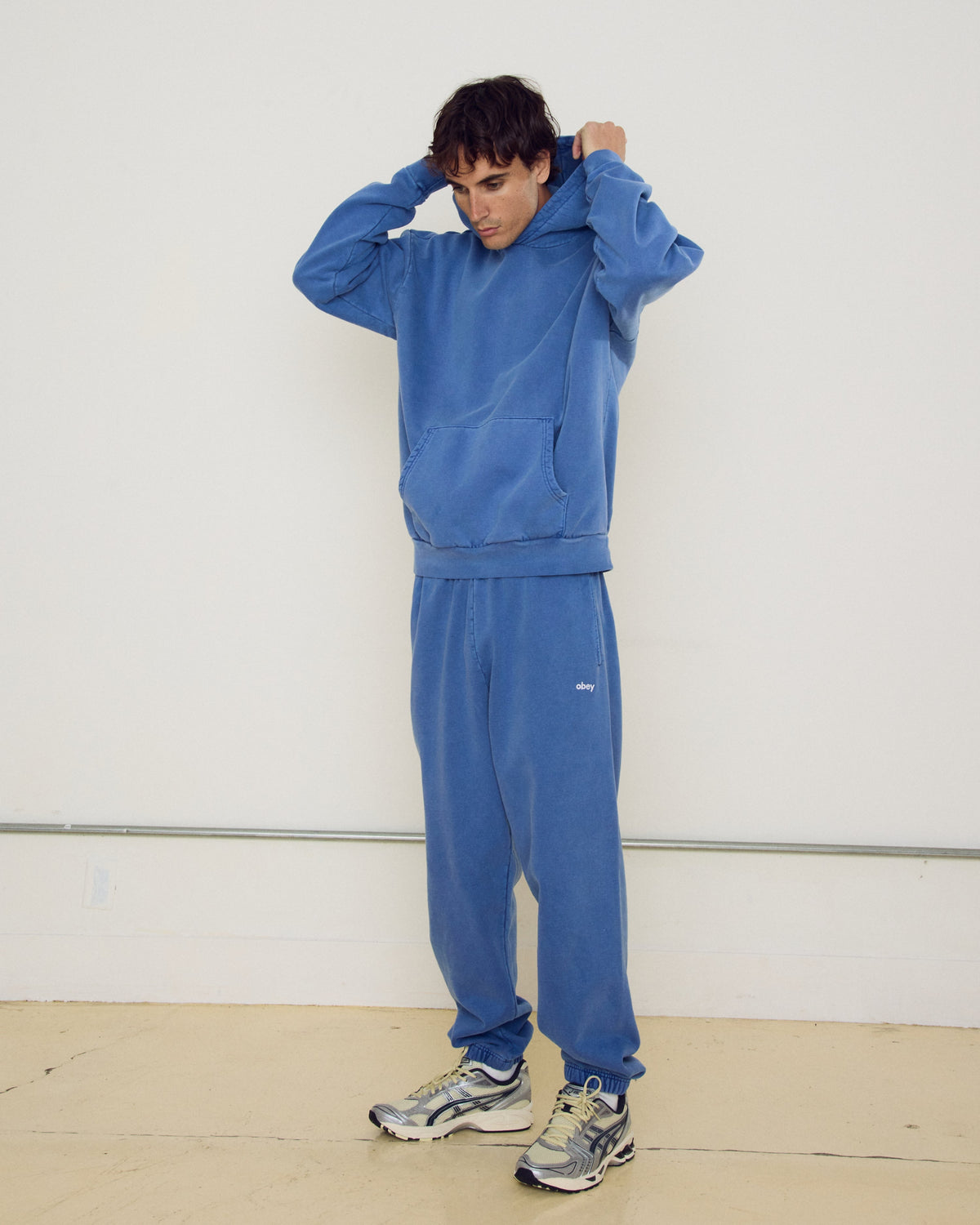 LOWERCASE PIGMENT HOOD - ELECTRIC INDIGO