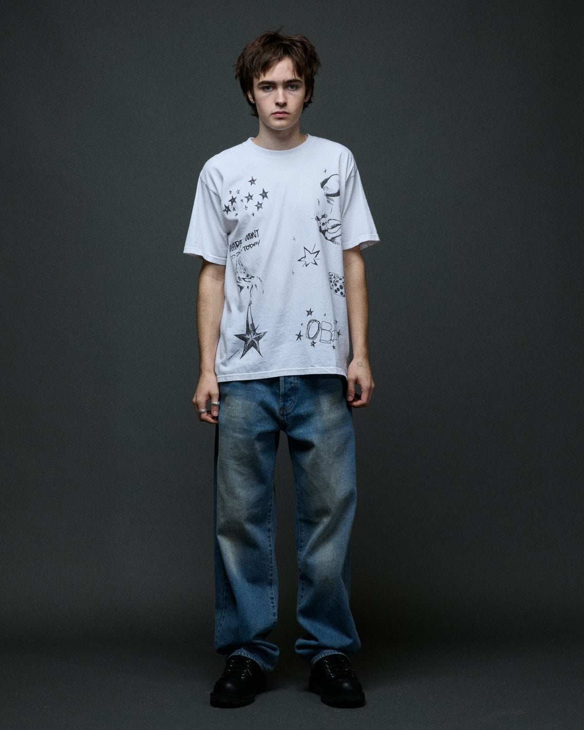 DREAMS OVERSIZED T-SHIRT - WHITE