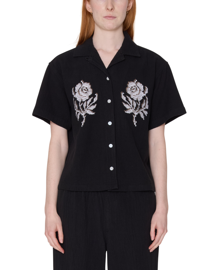 ROSES EMBELLISHED SS SHIRT - OFF BLACK