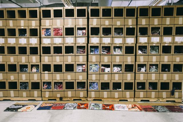 SALE SNEAK PEAK(ING)