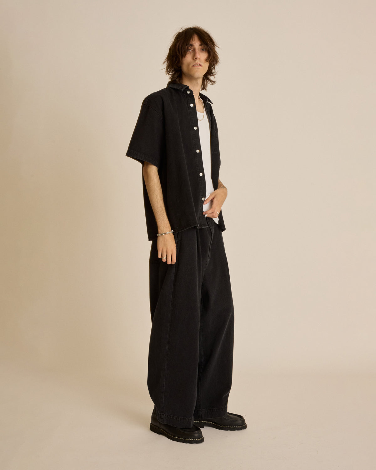 OLIVER DENIM PLEATED PANT