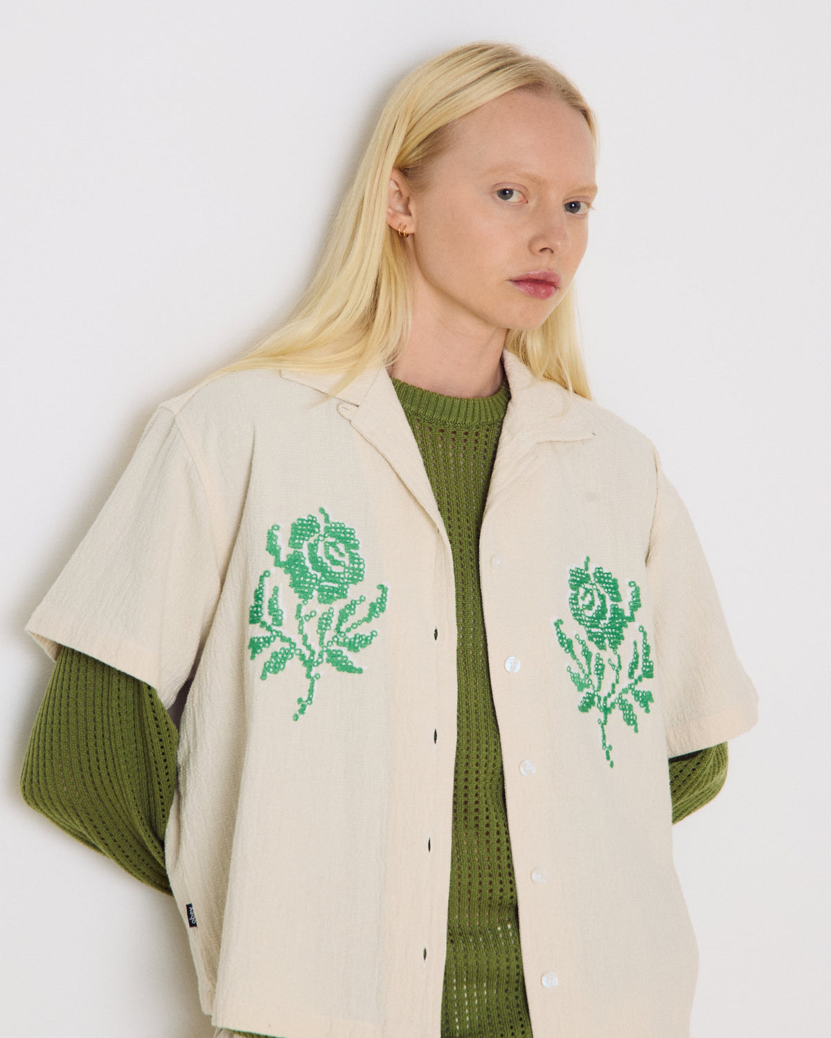 ROSES EMBELLISHED SS SHIRT - NATURAL